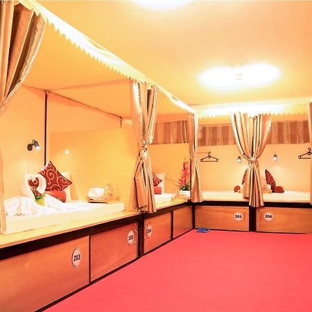 Like Backpacker Hostel Дананг Экстерьер фото